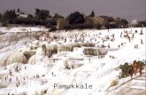 Pamukkale Pamukkale es una de las maravillas naturales más extraordinarias de Turquía. La gran atracción es esa inmensidad blanca del peñasco con piletas.